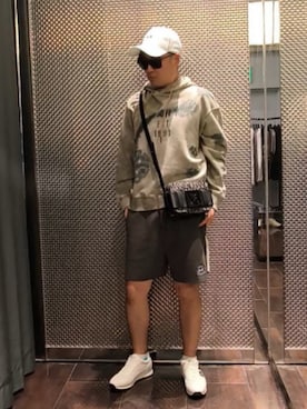 「ARMANI EXCHANGE（アルマーニエクスチェンジ）の【A|Xアルマーニ エクスチェンジ】A|Xロゴ　パネルキャップ（キャップ、ホワイト系）」を使った、Toschiakiさん（メンズ・168cm）の夏コーディネート
