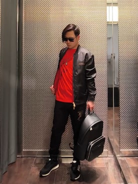 「ARMANI EXCHANGE（アルマーニエクスチェンジ）の【A|X アルマーニ エクスチェンジ】＜CHINESE NEW YEAR CAPSULE＞AXロゴ ホースデザイン 半袖クルーネックTシャツ/REGULAR（Tシャツ/カットソー、レッド系）」を使った、Toschiakiさん（メンズ・168cm）の春コーディネート