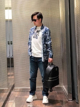 「ARMANI EXCHANGE（アルマーニエクスチェンジ）の【A|X アルマーニ エクスチェンジ】オールオーバープリント シャツ/REGULAR（シャツ/ブラウス、その他）」を使った、Toschiakiさん（メンズ・168cm）の春コーディネート