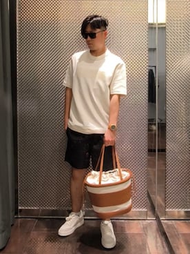 「ARMANI EXCHANGE（アルマーニエクスチェンジ）の【A|X アルマーニ エクスチェンジ】WE AXロゴ 半袖スウェットシャツ（スウェット、ホワイト系）」を使った、Toschiakiさん（メンズ・168cm）の夏コーディネート