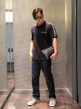 「ARMANI EXCHANGE（アルマーニエクスチェンジ）の【A|X アルマーニ エクスチェンジ】シグネチャーロゴ　半袖ポロシャツ/REGULAR（ポロシャツ、ブラック系）」を使った、Toschiakiさん（メンズ・168cm）の夏コーディネート