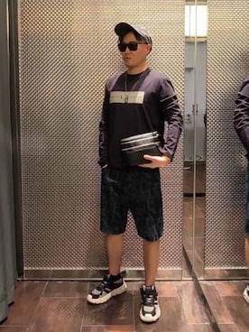 「ARMANI EXCHANGE（アルマーニエクスチェンジ）の【A|X アルマーニ エクスチェンジ】ロゴチャンキーソール レースアップスニーカー（スニーカー、ブルー系）」を使った、Toschiakiさん（メンズ・168cm）の春コーディネート