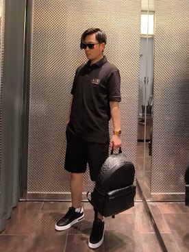 「ARMANI EXCHANGE（アルマーニエクスチェンジ）の【A|X アルマーニ エクスチェンジ】AXロゴパッチ 半袖ポロシャツ/REGULAR（ポロシャツ、ブラック系）」を使った、Toschiakiさん（メンズ・168cm）の春コーディネート