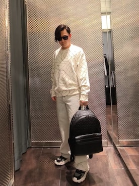 「ARMANI EXCHANGE（アルマーニエクスチェンジ）の【A|X アルマーニ エクスチェンジ】ダイアゴナルオールオーバーロゴ スウェットプルオーバー（スウェット、ベージュ系）」を使った、Toschiakiさん（メンズ・168cm）の春コーディネート