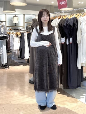 「LOWRYS FARM（ローリーズファーム）のスタイルＵＰクロスカップキャミ　100757（Tシャツ/カットソー、ホワイト系）」を使った、wakame 𓈒𓏸さん（レディース・160cm）の秋コーディネート