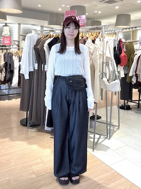「LOWRYS FARM（ローリーズファーム）のクシュクシュレースプルオーバーＬＳ 1052797（Tシャツ/カットソー、ホワイト系）」を使った、wakame 𓈒𓏸さん（レディース・160cm）の夏コーディネート