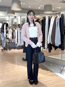 「LOWRYS FARM（ローリーズファーム）のクシュクシュレースプルオーバーＬＳ 1052797（Tシャツ/カットソー、ホワイト系）」を使った、wakame 𓈒𓏸さん（レディース・160cm）の秋コーディネート
