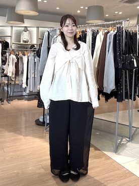 「LOWRYS FARM（ローリーズファーム）のシアードットレイヤードパンツ　1048936（その他パンツ、ブラック系）」を使った、wakame 𓈒𓏸さん（レディース・160cm）の秋コーディネート