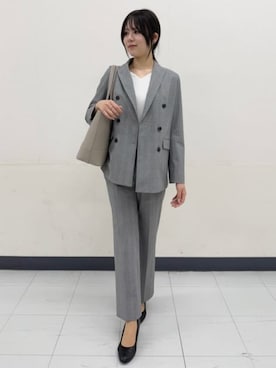 「AOYAMA（アオヤマ）のジャケットとの相性抜群なハートネックリブニット【7分袖】（ニット/セーター、ホワイト系）」を使った、SUIT SQUAREさん（レディース・157cm）の春コーディネート