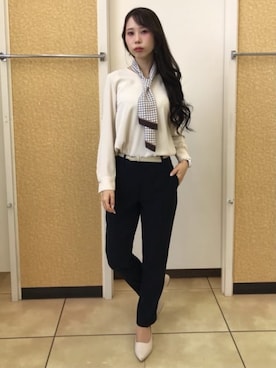「AOYAMA（アオヤマ）の【4WAY】スカーフタイ付ブラウス/取り外し可能（シャツ/ブラウス、ベージュ系）」を使った、SUIT SQUAREさん（レディース・157cm）の春コーディネート
