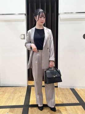 「SUIT SQUARE（スーツスクエア）のCHANTOWA／ダブルブレストジャケット／ウォッシャブル／クリスピーツイード／織柄（スーツジャケット、グレー系）」を使った、SUIT SQUAREさん（レディース・159cm）の夏コーディネート