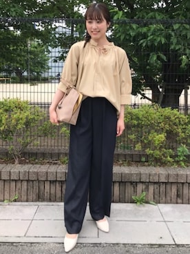 「AOYAMA（アオヤマ）のハイネックギャザーリボンブラウス【涼】【5分袖】（Tシャツ/カットソー、イエロー系）」を使った、SUIT SQUAREさん（レディース・159cm）の夏コーディネート