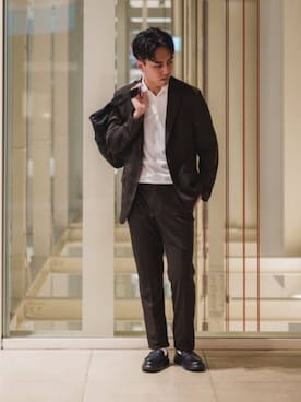 「アイテム（スーツパンツ）」を使った、SUIT SQUAREさん（メンズ・173cm）の春コーディネート