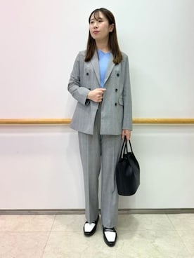 「AOYAMA（アオヤマ）のジャケットとの相性抜群なハートネックリブニット【7分袖】（ニット/セーター、ブルー系）」を使った、SUIT SQUAREさん（レディース・157cm）の春コーディネート