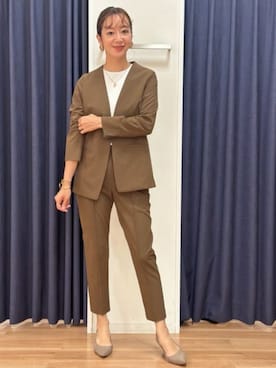 「アイテム（スーツセット、ブラウン系）」を使った、SUIT SQUAREさん（レディース・170cm）の冬コーディネート