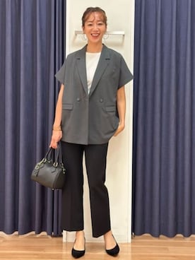 「SUIT SQUARE（スーツスクエア）のダブルブレストシアーシャツジャケット 半袖 ウォッシャブル 麻調ポプリン 無地（シャツ/ブラウス、グレー系）」を使った、SUIT SQUAREさん（レディース・159cm）の夏コーディネート