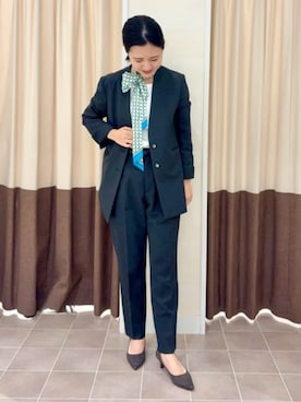 「SUIT SQUARE（スーツスクエア）のタックテーパードパンツ ウォッシャブル ストレッチ シャンブレーツイル 無地 anysy（スラックス、グレー系）」を使った、SUIT SQUAREさん（レディース・157cm）の春コーディネート