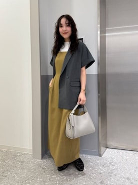 「SUIT SQUARE（スーツスクエア）のキャミワンピース ウォッシャブル ストレッチ フルーフィエステル 織柄（ワンピース、ベージュ系）」を使った、SUIT SQUAREさん（レディース・159cm）の夏コーディネート