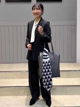 「アイテム（スーツパンツ、グレー系）」を使った、SUIT SQUAREさん（レディース・150cm）の冬コーディネート