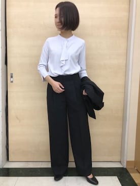「AOYAMA（アオヤマ）の【洗える・ストレッチ・防シワ】定番デザイン！ワイドパンツ/ブラック/無地｜通勤＆オフィス＆入卒＆セレモニー＆オケージョン｜セットアップ着用可・大きいサイズあり｜（スーツパンツ、ブラック系）」を使った、SUIT SQUAREさん（レディース・157cm）の春コーディネート