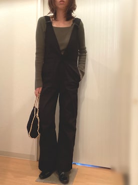 「ショートブーツ」｜「アイテム（オールインワン・サロペット）」を使った、mee☆さん（レディース・160cm）の冬コーディネート