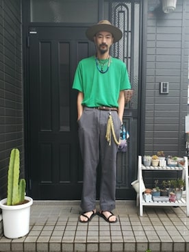 「アイテム（チノパンツ）」を使った、谷口"O-$HOW"峻介さん（メンズ・186cm・30代）の夏コーディネート