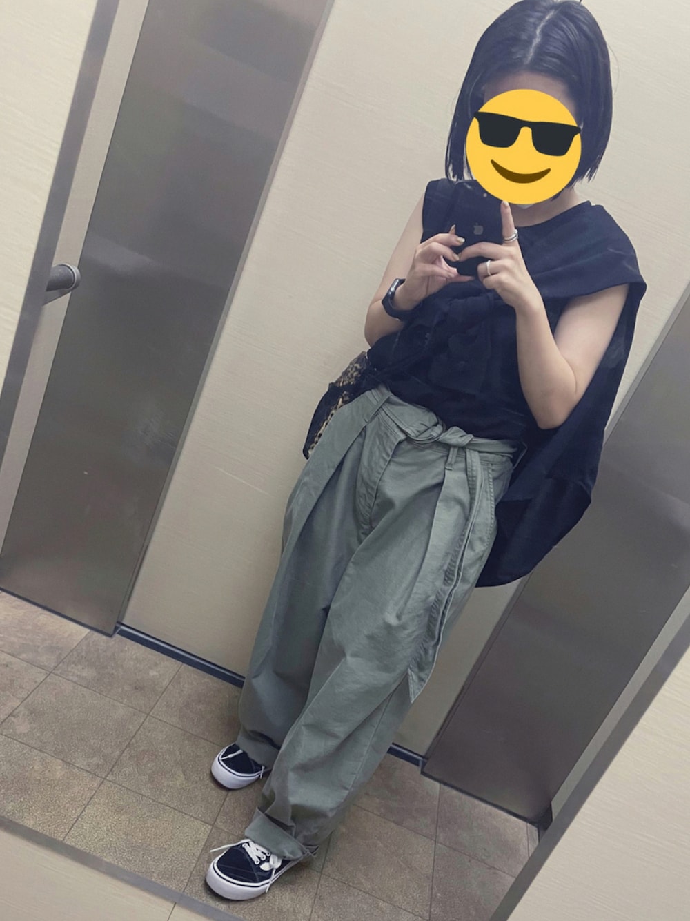 「VANS、oldskool」｜「VANSのVANS ヴァンズ プラットフォーム OLD SKOOL PLAT BLACK（スニーカー、ブラック系）」を使った、jad_pj_dmwさん（レディース・148cm）の秋コーディネートの1枚目の写真