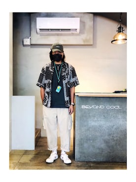 「plain-me（プレインミー）のアイテム（カーゴパンツ）」を使った、caster_terryさん（メンズ・185cm）の秋コーディネート