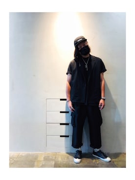 「plain-me（プレインミー）のアイテム（カーゴパンツ）」を使った、caster_terryさん（メンズ・185cm）の秋コーディネート