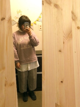「frames RAY CASSIN（フレームスレイカズン）のアイテム（スウェット）」を使った、あやぺさん（レディース・154cm）の春コーディネート