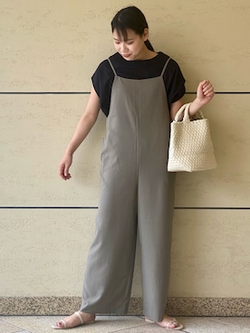 「ピクニック」｜「アイテム（サロペット/オーバーオール）」を使った、マリンさん（レディース・165cm）の夏コーディネート