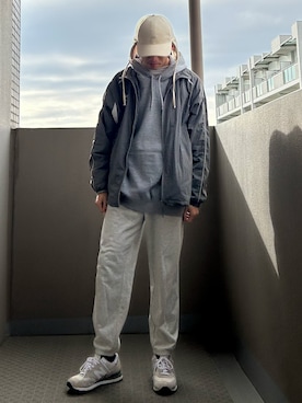 「アイテム（ナイロンジャケット）」を使った、sr1661さん（メンズ・172cm）の秋コーディネート