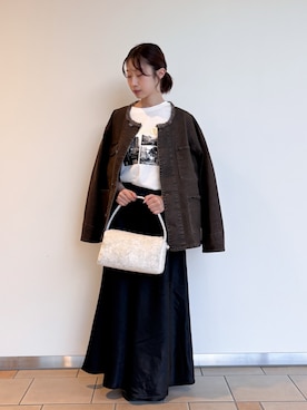 「アイテム（デニムジャケット、ブラウン系）」を使った、れいかさん（レディース・153cm）の秋コーディネート