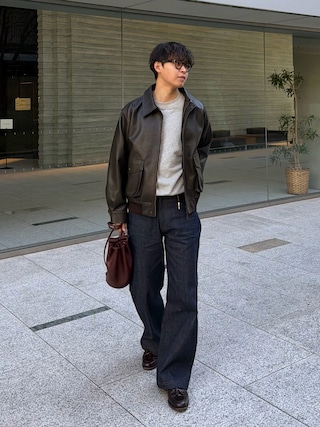 「LURAKU（ルラク）の【LURAKU】Synthetic Leather Drawstring Bag/合皮レザー巾着バッグ（ショルダーバッグ）」を使った、Takamitsuさん（メンズ・178cm）の冬コーディネート