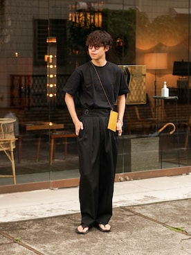 「THE RERACS（ザ・リラクス）のアイテム（スラックス）」を使った、Takamitsuさん（メンズ・179cm）の春コーディネート