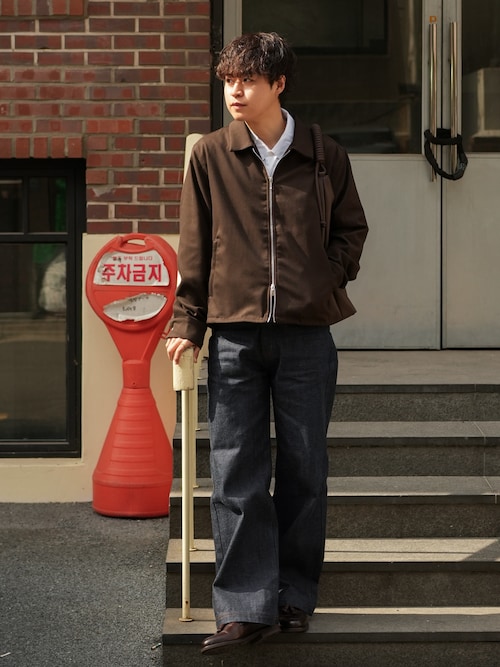 「LURAKU（ルラク）の【LURAKU】Semi-flared Rigid Denim / LURAKU セミフレアリジットデニム｜SETUP対応（デニムパンツ）」を使った、Takamitsuさん（メンズ・178cm）の春コーディネート