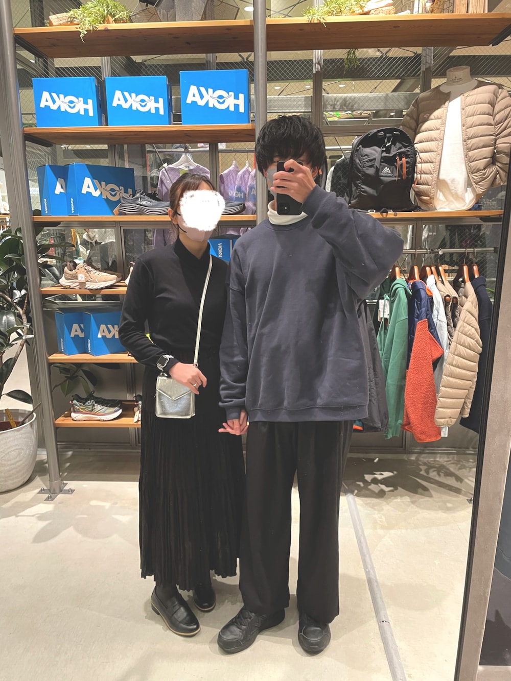「remerのloose basic over sweat / ルーズベーシックオーバースウェット（スウェット、グレー系）」を使った、ISMさん（メンズ・178cm）の冬コーディネートの1枚目の写真