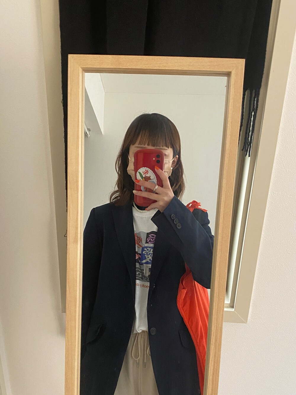 「A.P.C.のアイテム（ジャケット/アウター、ブルー系）」を使った、maoさん（レディース・170cm）の春コーディネートの1枚目の写真