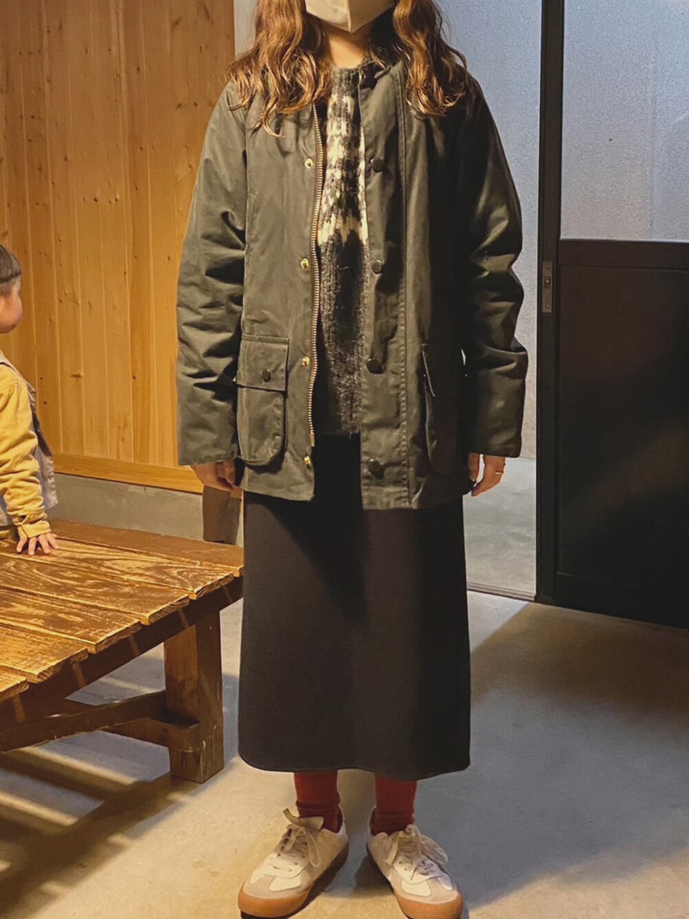 「UNIQLOのアイテム（ニット/セーター、グレー系）」を使った、ainaさん（レディース・152cm）の冬コーディネートの1枚目の写真