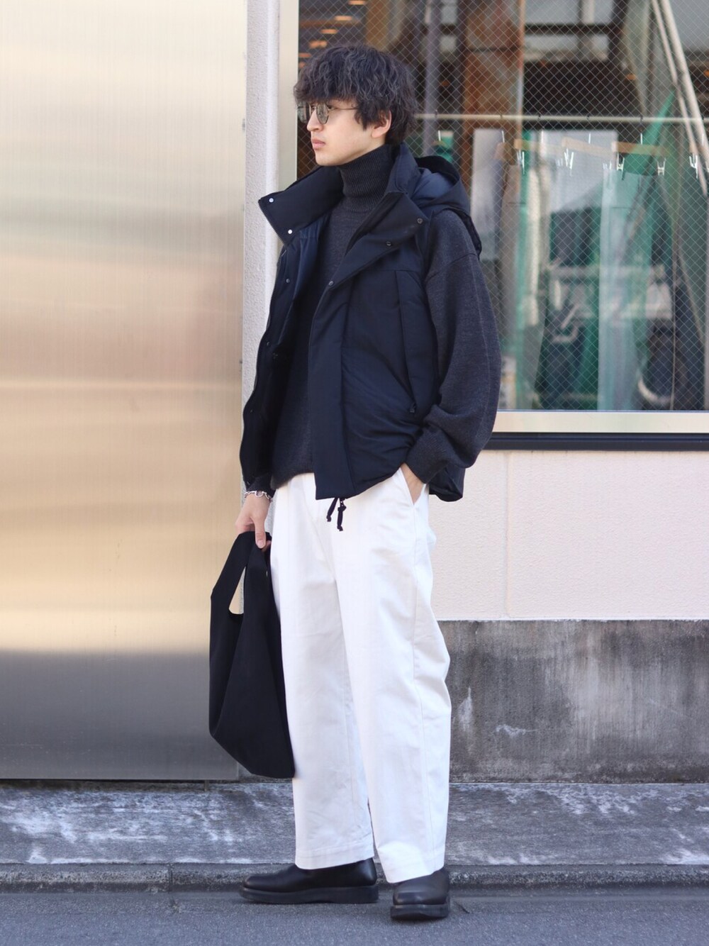 ARKnets STAFFさんの「marka / マーカ：DOWN VEST TYPE-2 - recycle nylon tusser -：M21C-19BL02A[COR]（marka）」を使ったコーディネート