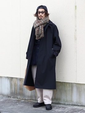 「AURALEE」｜「アイテム（ステンカラーコート）」を使った、ARKnets STAFFさん（メンズ・175cm）の冬コーディネート