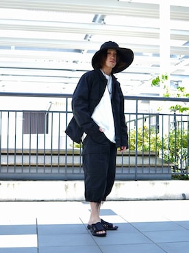 「ブラック×ホワイト」｜「アイテム（デニムジャケット）」を使った、ARKnets STAFFさん（メンズ・172cm）の夏コーディネート