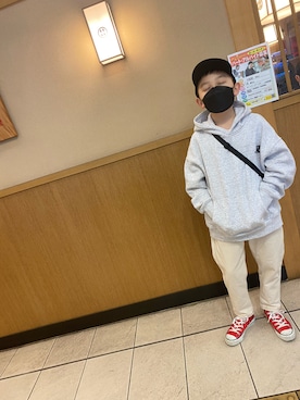 「classicalelf（クラシカルエルフ）のアイテム（パンツ）」を使った、SHINさん（キッズ・136cm）の春コーディネート