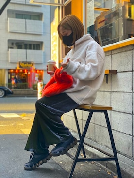 「CONVERSE TOKYO（コンバーストウキョウ）のアイテム（ジャケット/アウター）」を使った、EMIさん（レディース・153cm）の冬コーディネート