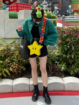 「アイテム（デニムジャケット、グリーン系）」を使った、kahoさん（レディース・155cm）の春コーディネート