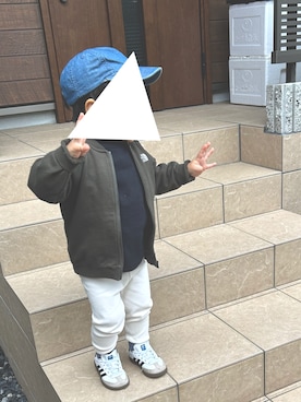 「アイテム（キャップ）」を使った、oshamaさん（キッズ・130cm）の冬コーディネート