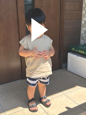 「BREEZE（ブリーズ）のEVAサンダル（サンダル）」を使った、oshamaさん（キッズ・130cm）の夏コーディネート