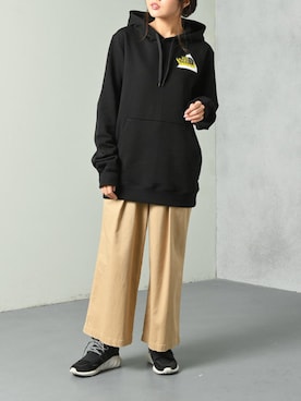 「THE NORTH FACE（ザノースフェイス）のアイテム（パーカー）」を使った、ROCKSTE【公式アカウント】さん（レディース・162cm）の秋コーディネート