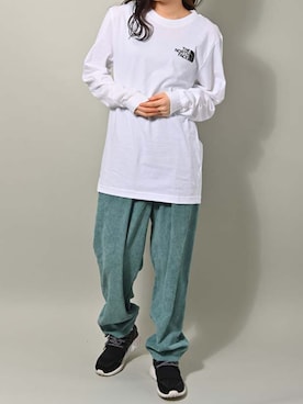 「THE NORTH FACE（ザノースフェイス）のアイテム（Tシャツ/カットソー）」を使った、ROCKSTE【公式アカウント】さん（レディース・160cm）の夏コーディネート