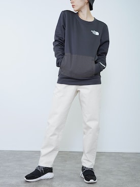 「THE NORTH FACE（ザノースフェイス）のアイテム（スウェット）」を使った、ROCKSTE【公式アカウント】さん（レディース・158cm）の冬コーディネート